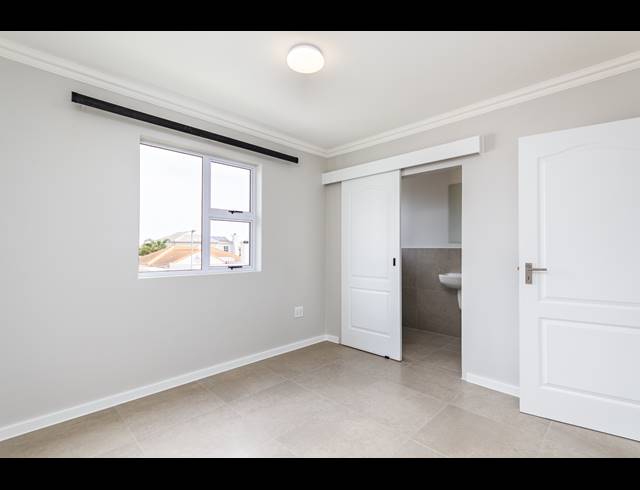 2 BEDROOM APARTMENT TO LET IN SUNNINGDALE